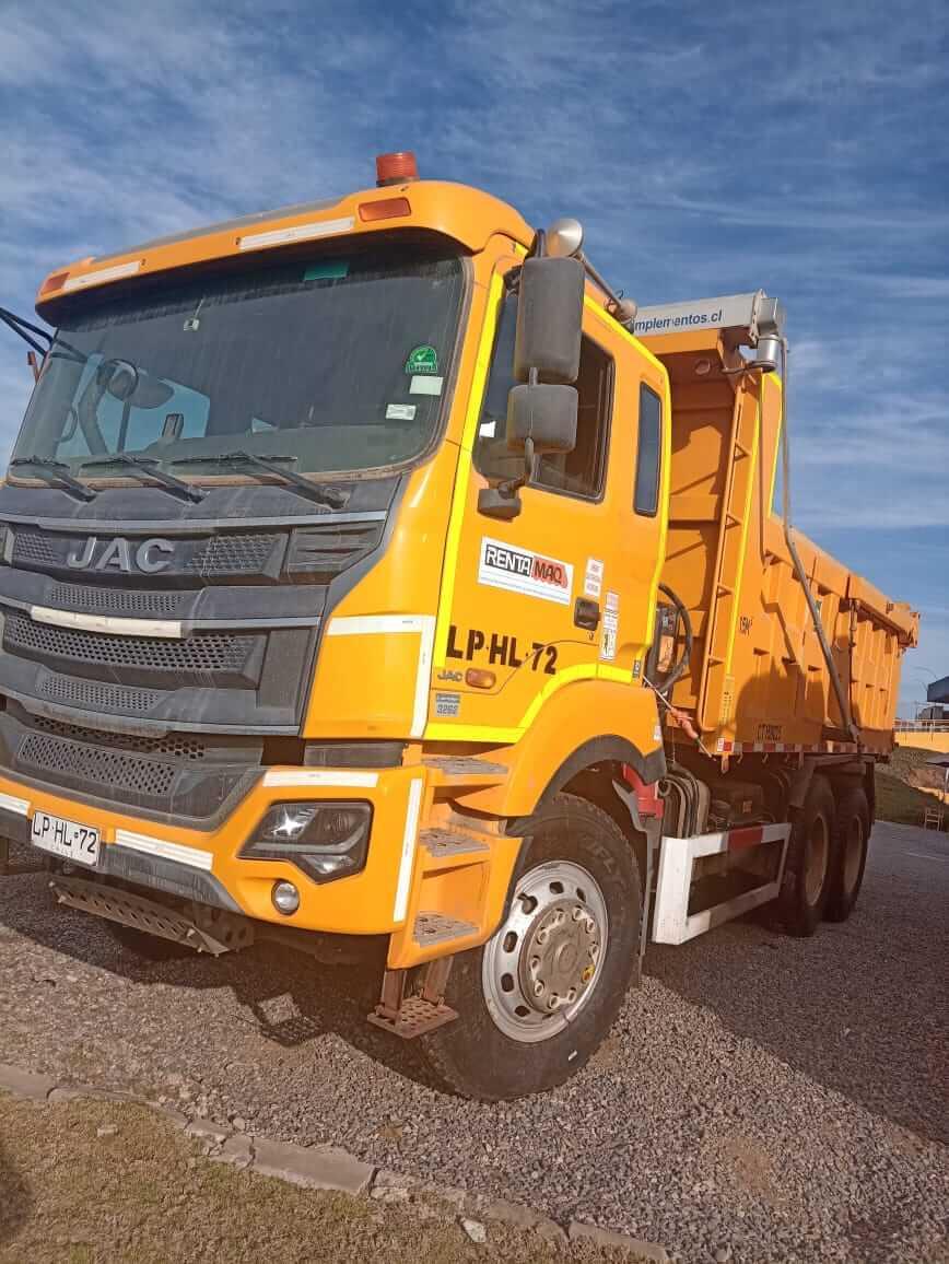 camión JAC Tolva 3262 año 2022 RT (25)