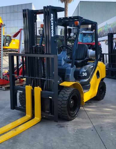 Grúa Horquilla FG_30T-17 año 2018 - 2021 /2