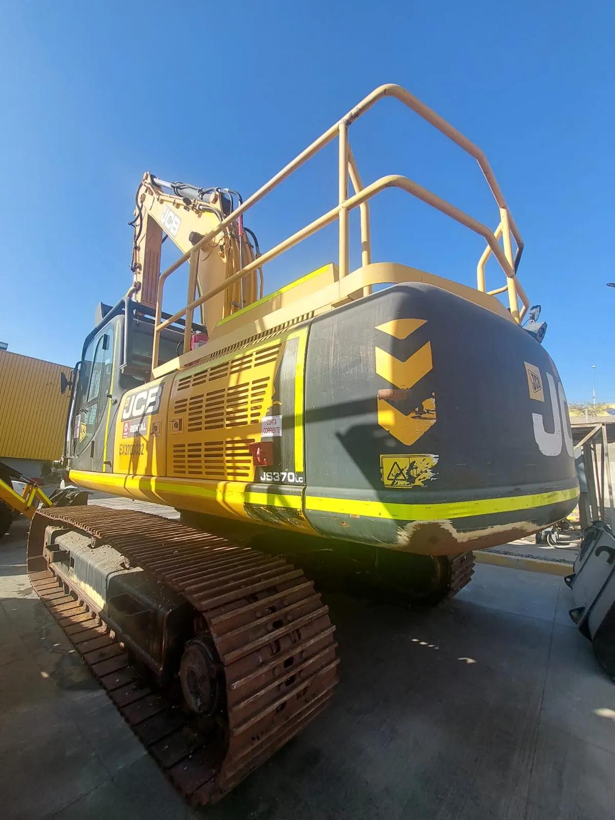 Excavadora JCB JS_370LC Usada año 2022 (32)