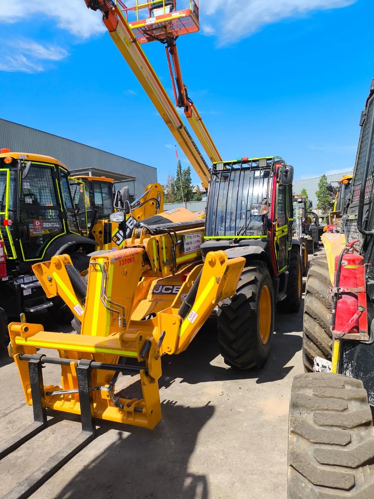 Manipulador telescópico JCB 533-105 (106) Usado 2022