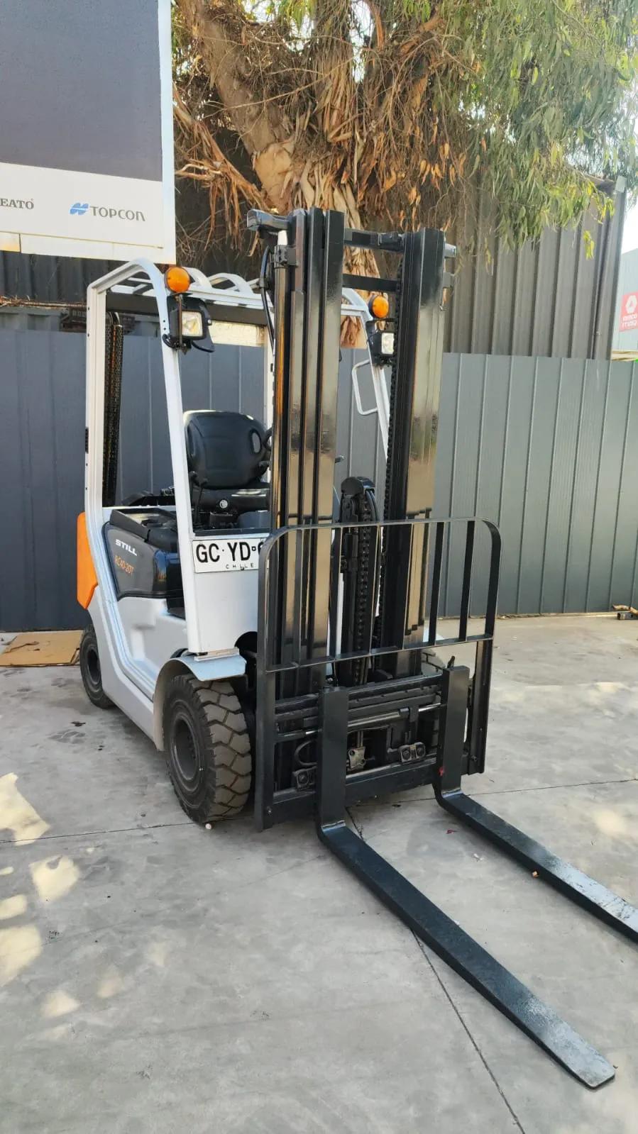 Grúa Horquilla RC_40-20T año 2013 /9